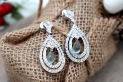 Pamono Drop-Shaped 18 Karat Gold Earrings with Brilliant-Cut Diamonds and Aquamarines, Set of 2><noscript><img width=