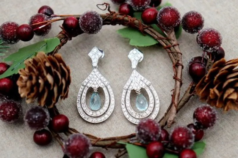 Pamono Drop-Shaped 18 Karat Gold Earrings with Brilliant-Cut Diamonds and Aquamarines, Set of 2> Earrings