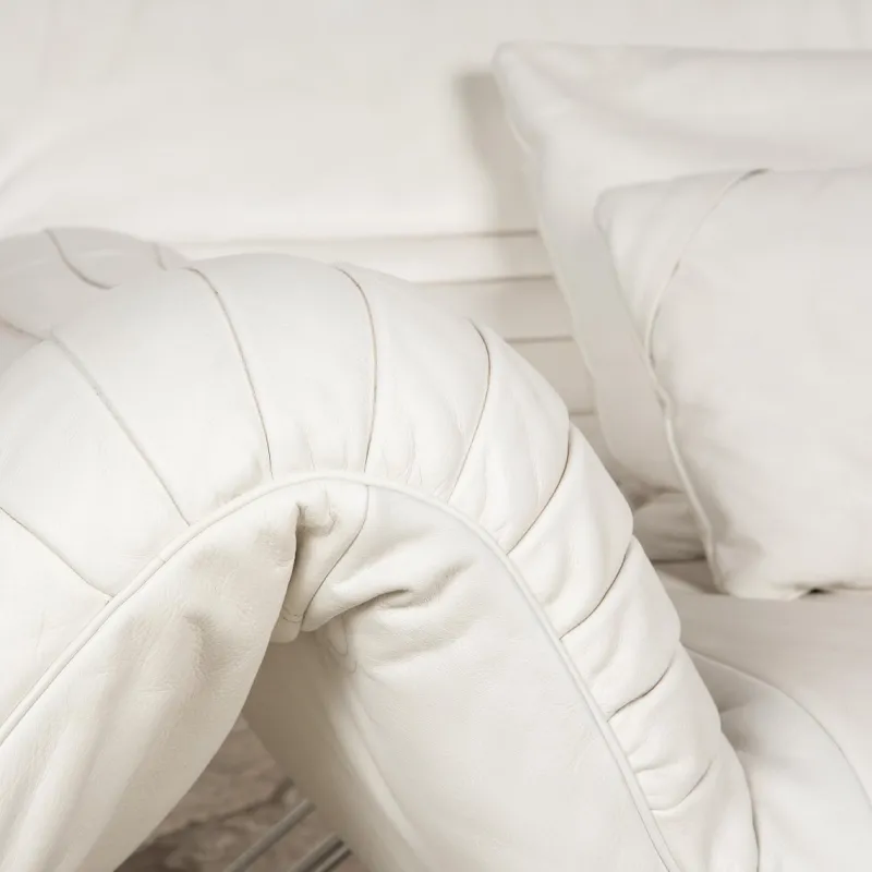 New Pamono DS 142 Wing Leather Daybed in White from de Sede