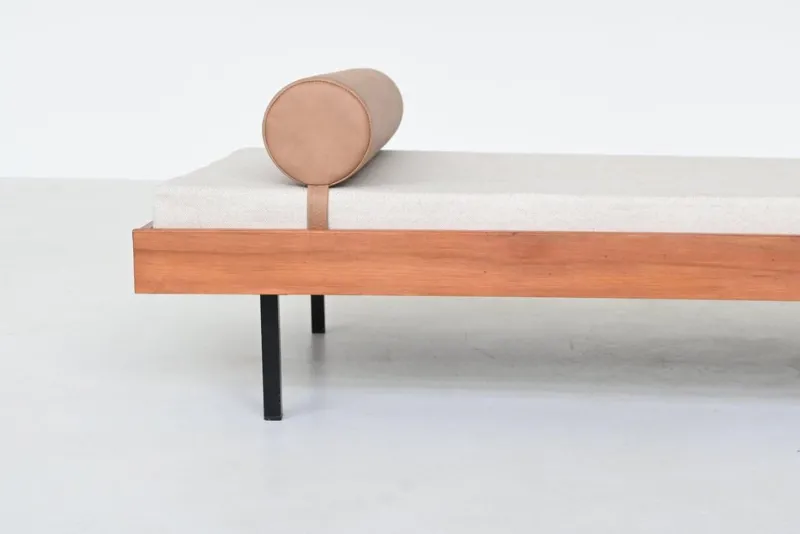 Pamono Dutch Daybed in Teak with Metal and Wool, 1960> Daybeds & Chaises Lounges