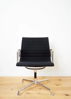 Pamono EA 108 Swivel Chair by Charles & Ray Eames for Herman Miller><noscript><img width=
