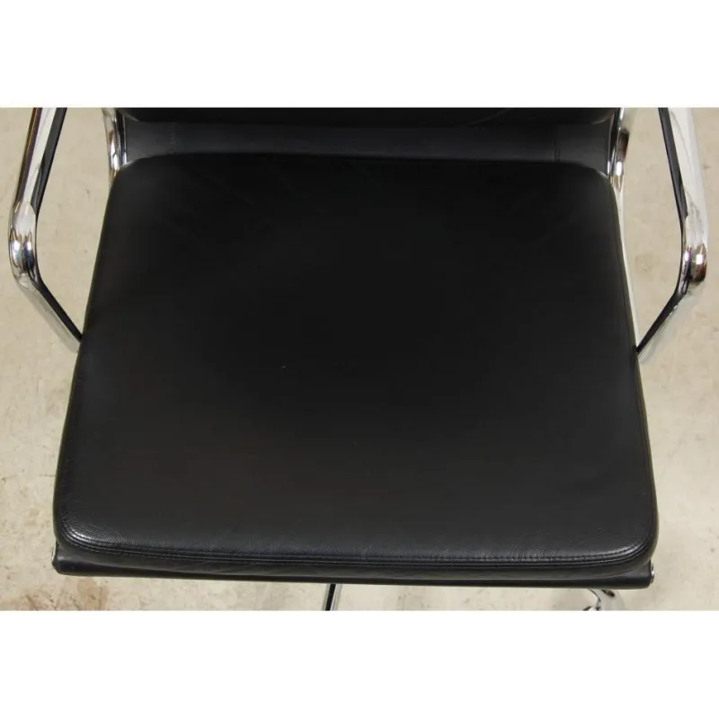Pamono EA-219 Desk Chair in Leather by Charles Eames for Vitra> Office Chairs