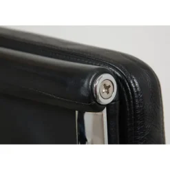 Pamono EA-219 Desk Chair in Leather by Charles Eames for Vitra><noscript><img width=