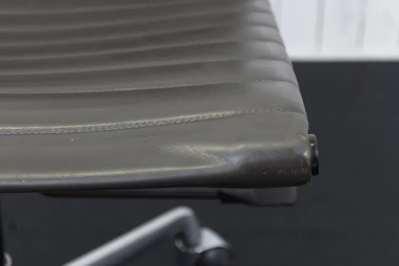 Pamono Ea117 Office Chair by Charles & Ray Eames for Herman Miller, 1980s