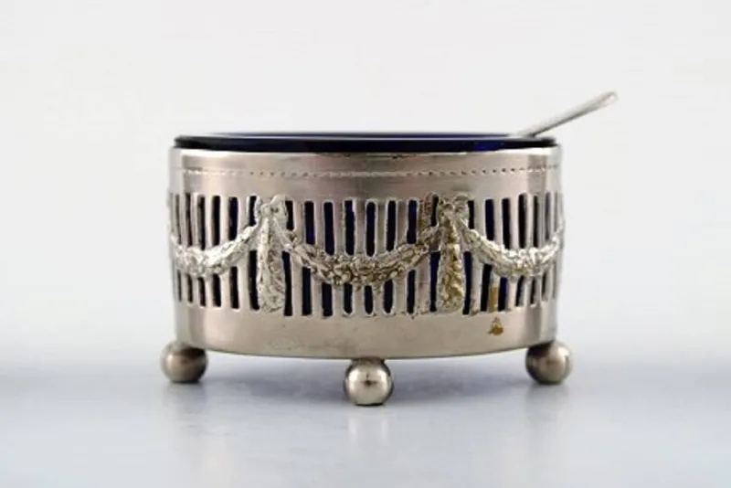 Pamono Early 20th Century Danish Silver & Blue Glass Salt Jars with Spoons, Set of 3> Salt & Pepper Shakers