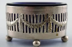 Pamono Early 20th Century Danish Silver & Blue Glass Salt Jars with Spoons, Set of 3><noscript><img width=