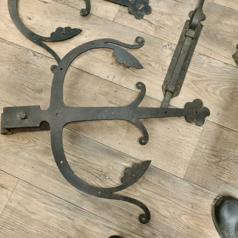 Pamono Early 19th Century Double Castle Door Hinges, Set of 11> Architectural Elements
