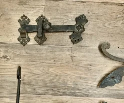 Pamono Early 19th Century Double Castle Door Hinges, Set of 11><noscript><img width=