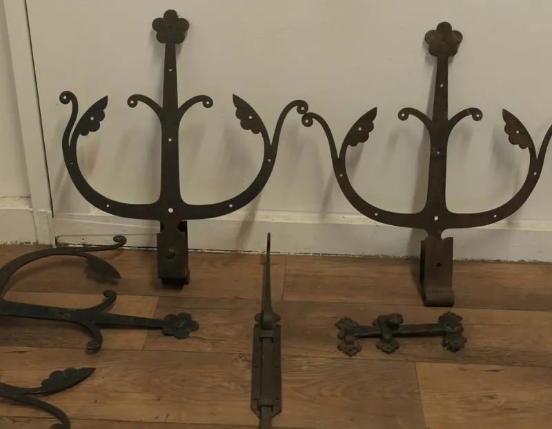 Pamono Early 19th Century Double Castle Door Hinges, Set of 11> Architectural Elements