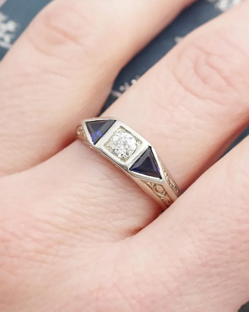Pamono Early 20th Century Edwardian Ring with Synthetic Sapphire & 0.30 Ct Old-Cut Diamond, 1890s> Rings
