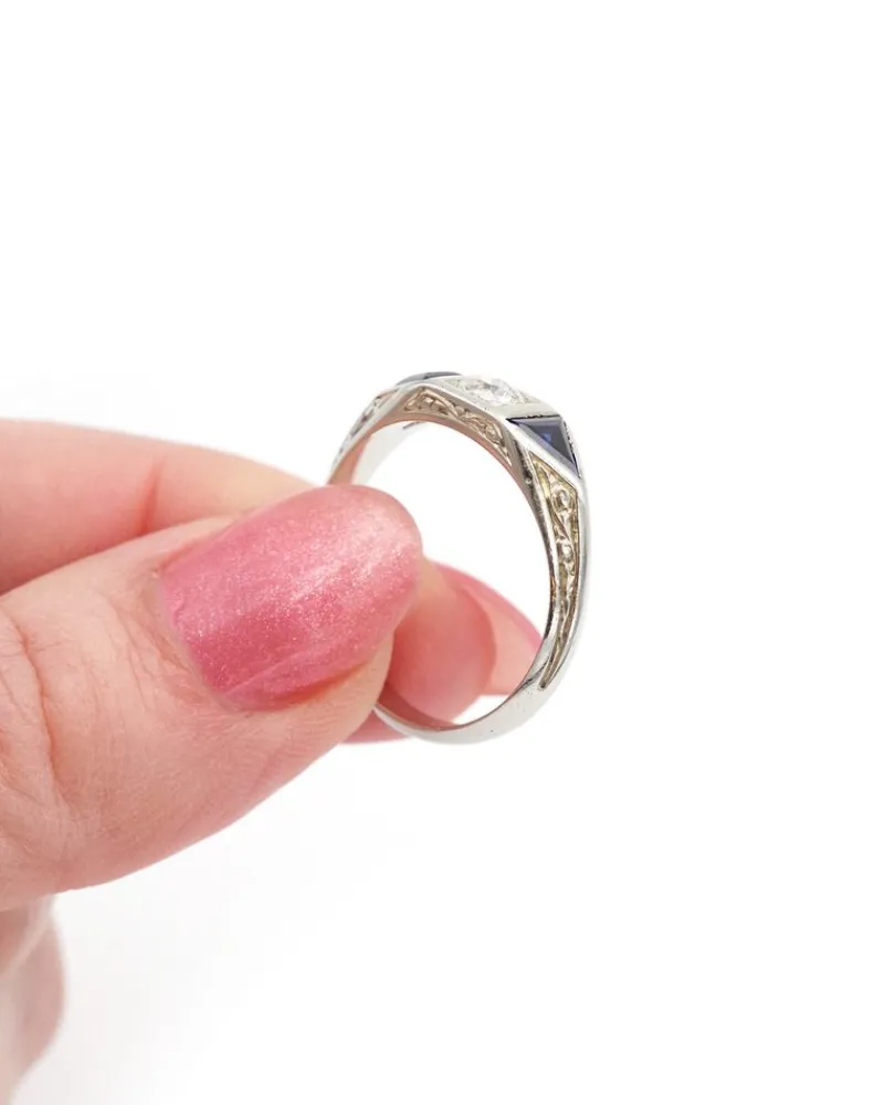 Pamono Early 20th Century Edwardian Ring with Synthetic Sapphire & 0.30 Ct Old-Cut Diamond, 1890s> Rings