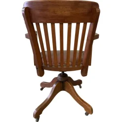 Pamono Early 20th Century Hillcrest Oak Rail Back Leather Revolving Desk Chair, 1890s><noscript><img width=