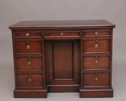 Pamono Early 19th Century Mahogany Kneehole Desk, 1830s><noscript><img width=