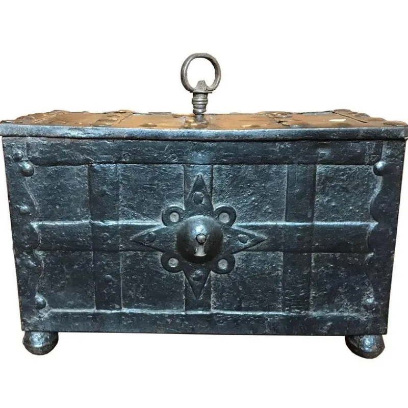 Pamono Early 17th Century Medieval Handcrafted Black Iron Coffer or Box, 1610> Trunks Crates & Baskets