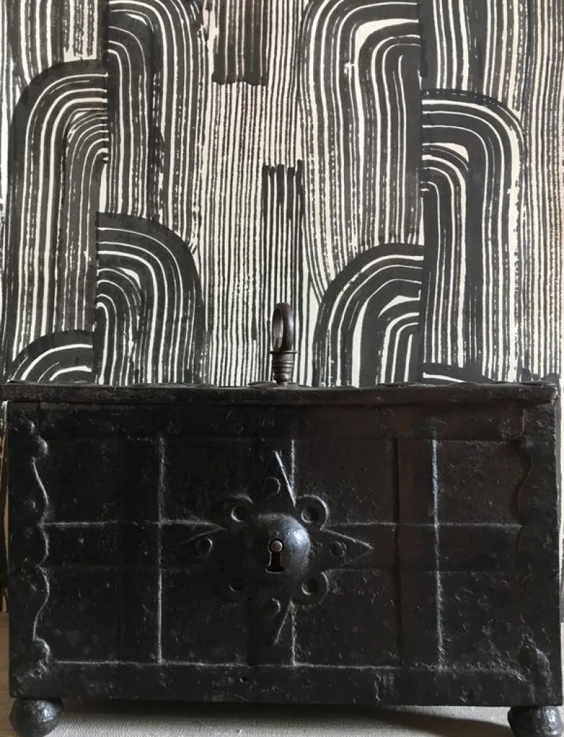 Pamono Early 17th Century Medieval Handcrafted Black Iron Coffer or Box, 1610> Trunks Crates & Baskets