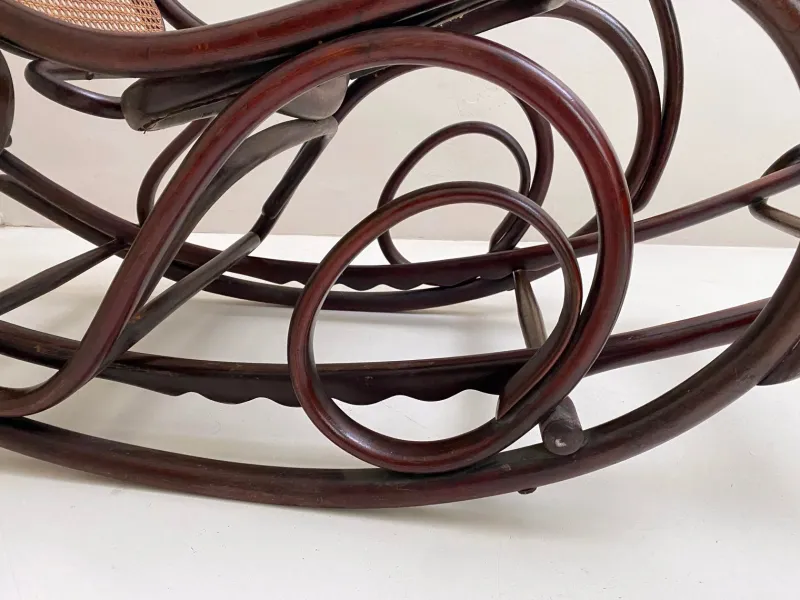 Pamono Early 20th Century Rocking Chair from Thonet> Rocking Chairs
