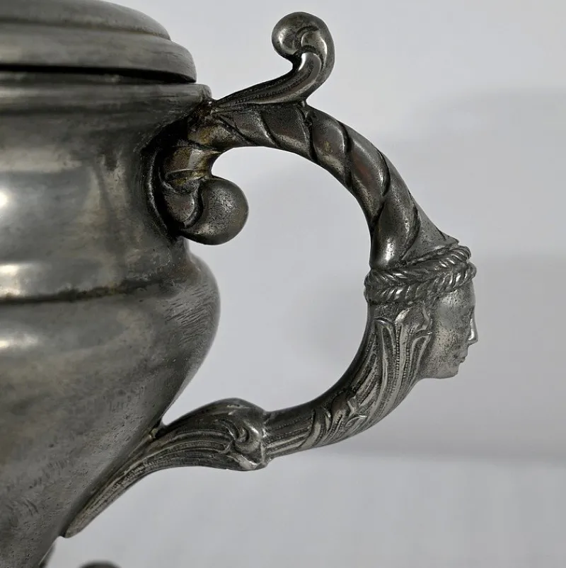 Pamono Early 20th Century Tureen and Tray in Fine Pewter by L. Houzeaux, 1930s, Set of 2> Serving Dishes