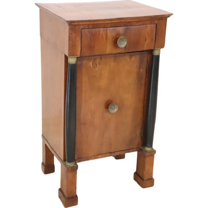Sale Pamono Early 19th Century Walnut Nightstand