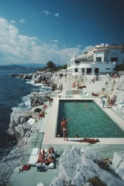 Pamono Eden Roc Pool Print by Slim Aarons> Mid-Century