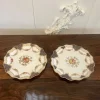 Pamono Edwardian Hand Painted Wedgwood Shaped Plates, 1900s, Set of 2> Dinner Plates & Bowls
