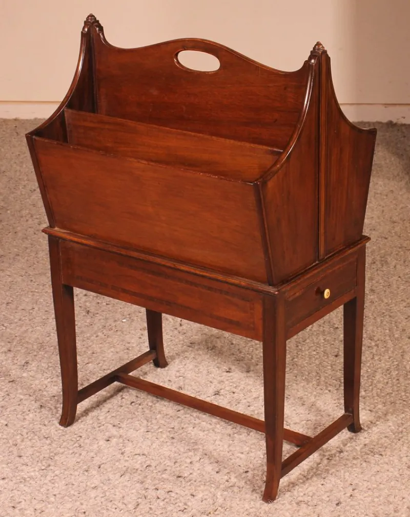 Pamono Edwardian Newspaper Rack in Mahogany> Magazine Racks