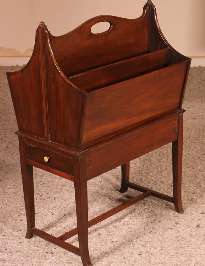 Pamono Edwardian Newspaper Rack in Mahogany> Magazine Racks