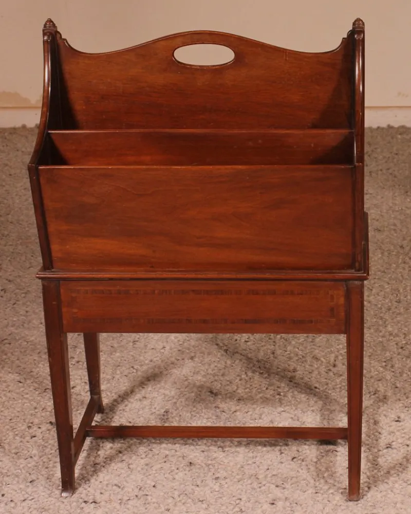 Pamono Edwardian Newspaper Rack in Mahogany> Magazine Racks