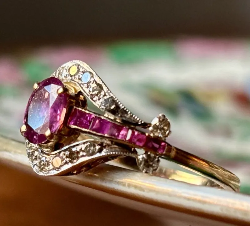 Pamono Edwardian Ruby and Diamond Cluster Ring, 1910s> Rings