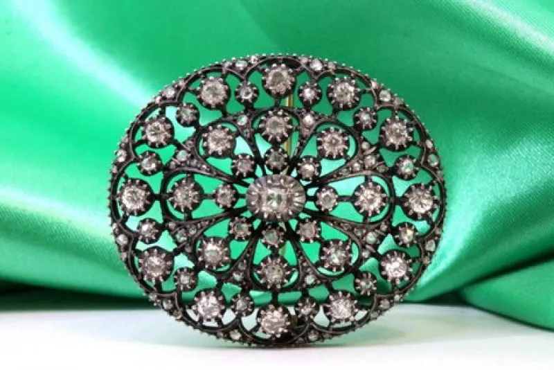 Pamono Elliptical Shaped Gold and Silver Brooch with Rose Cut Diamonds and Chips