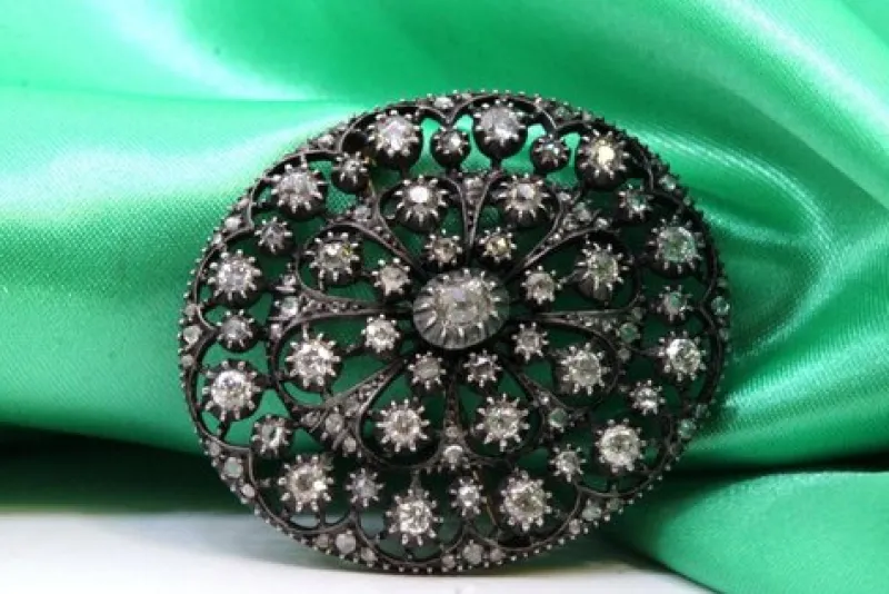 Pamono Elliptical Shaped Gold and Silver Brooch with Rose Cut Diamonds and Chips