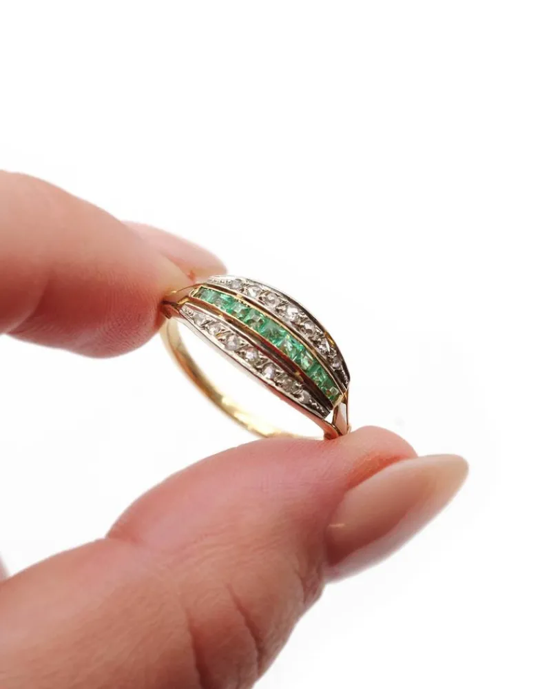 Outlet Pamono Emerald and Diamond Line Ring