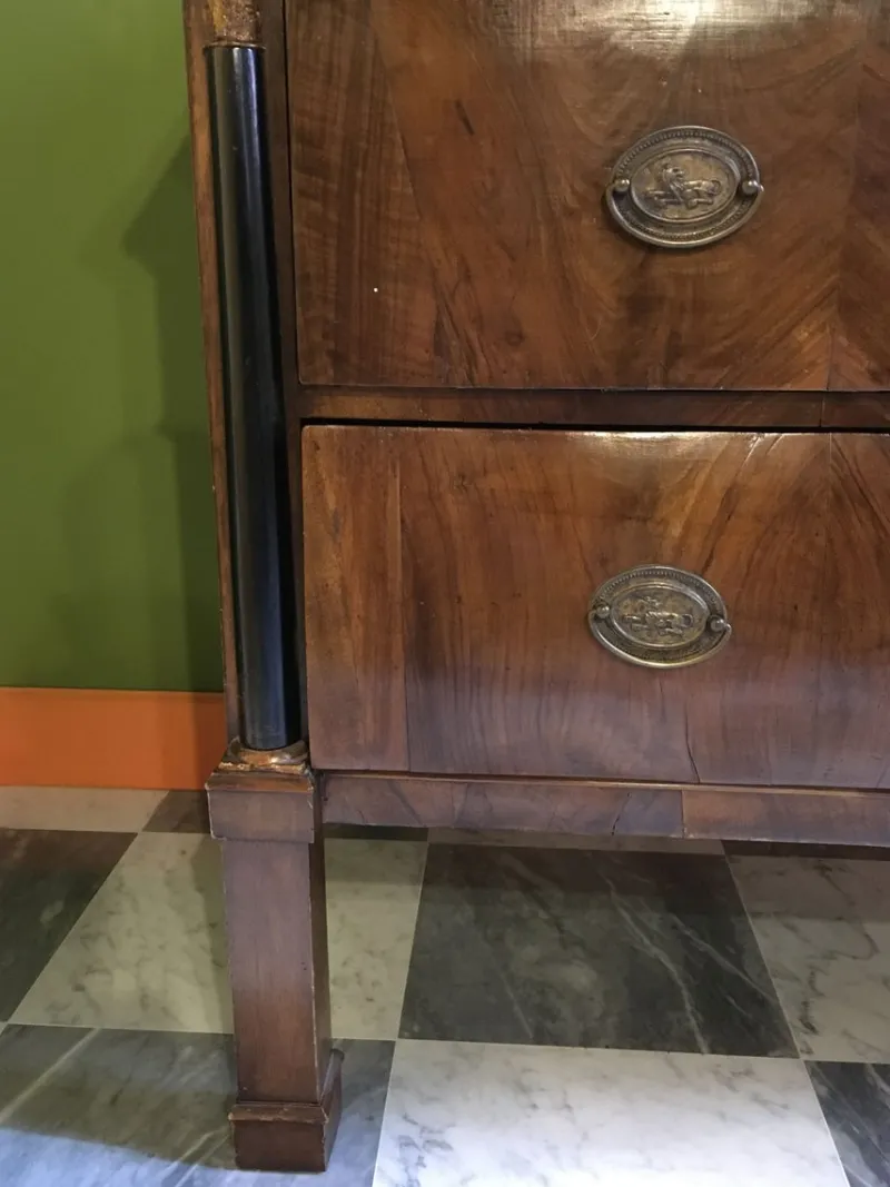 Pamono Empire Chest of Drawers in Walnut with Bronze Details, 18th Century> Dressers, Commodes & Chests