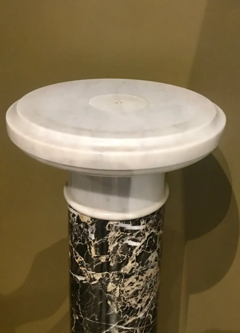 Outlet Pamono Empire Italian Black and White Marble Column