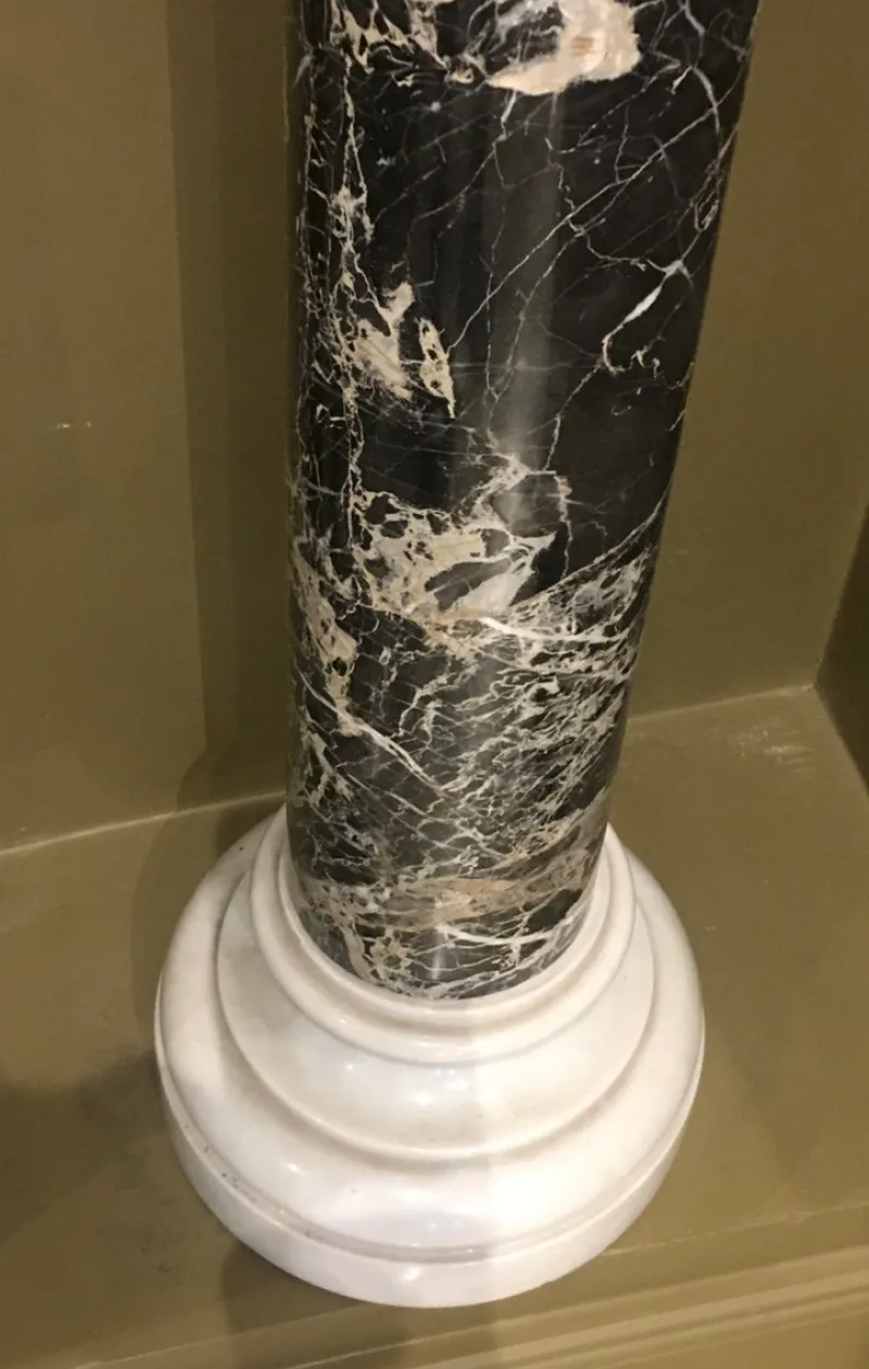 Outlet Pamono Empire Italian Black and White Marble Column