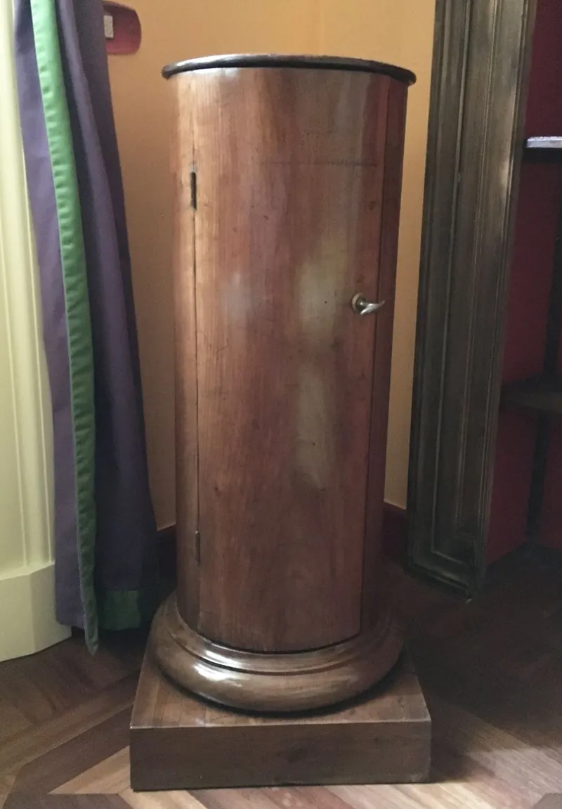 Pamono Empire Walnut Column with Door and Container, 1790s> Pedestals And Columns