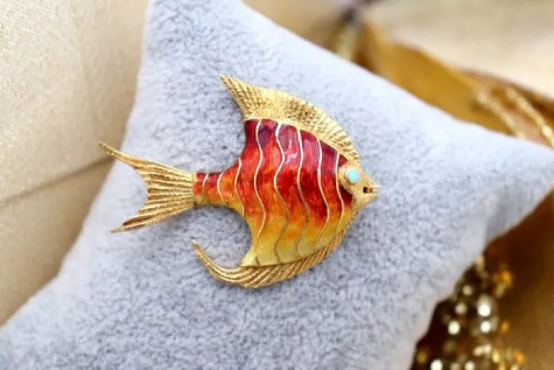 Pamono Enameled Fish Shaped Gold Brooch> Brooches