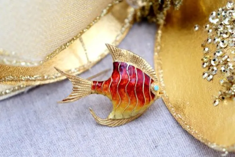 Pamono Enameled Fish Shaped Gold Brooch> Brooches