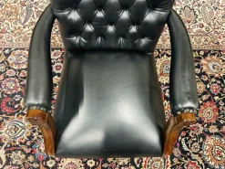Online Pamono English Black Chesterfield President Chair