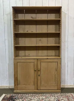Pamono English Bookcase in Fir