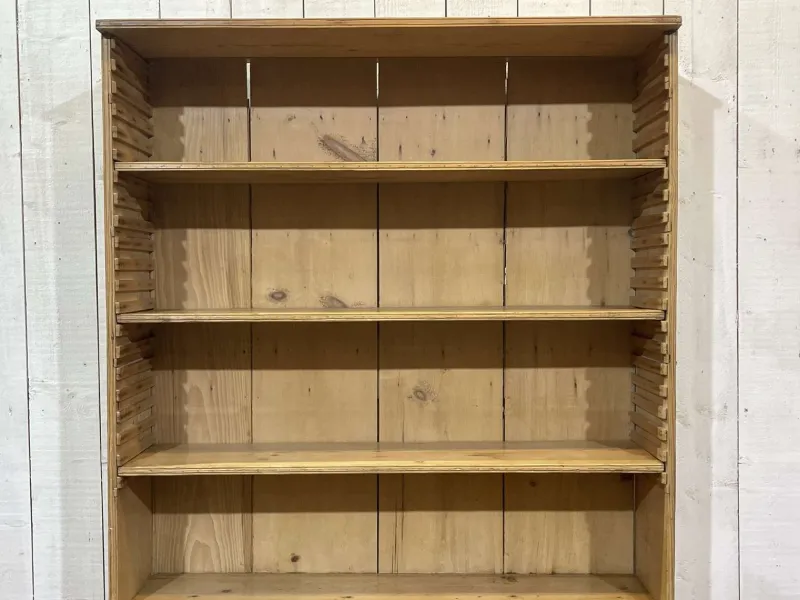 Pamono English Bookcase in Fir