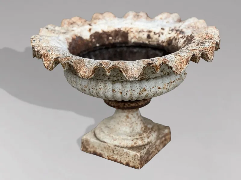 Best Pamono English Cast Iron Tazza Urns or Planters, 1860s, Set of 2