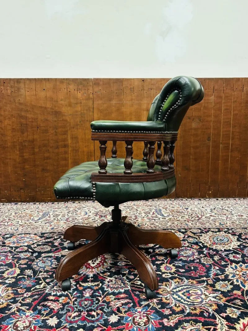 Clearance Pamono English Chesterfield Captain Chair in Green