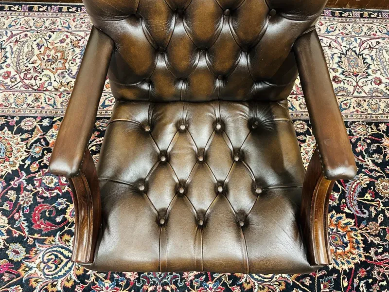 Outlet Pamono English Chesterfield Desk Chair