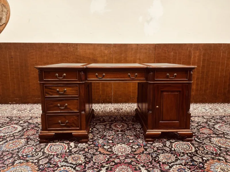 Best Pamono English Classic Desk with Green Inlay