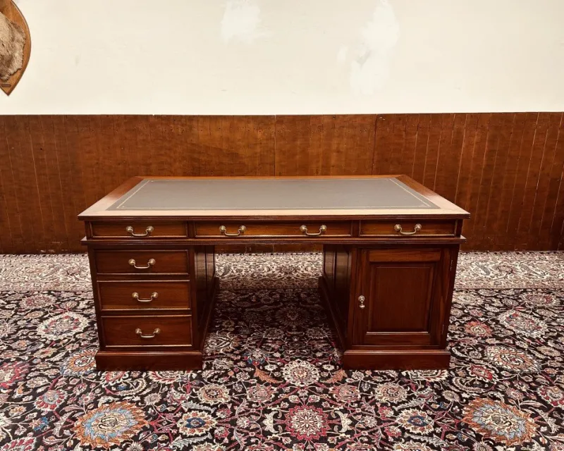 Pamono English Classic Desk with Black Inlay> Desks