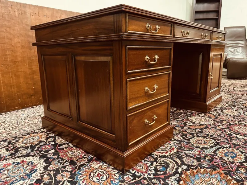 Pamono English Classic Desk with Black Inlay> Desks