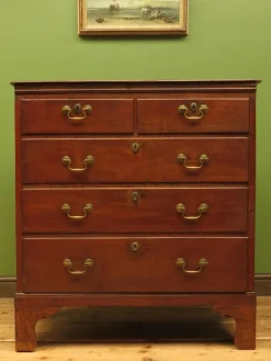 Pamono English Cottage Oak Chest of Drawers, 1700s><noscript><img width=