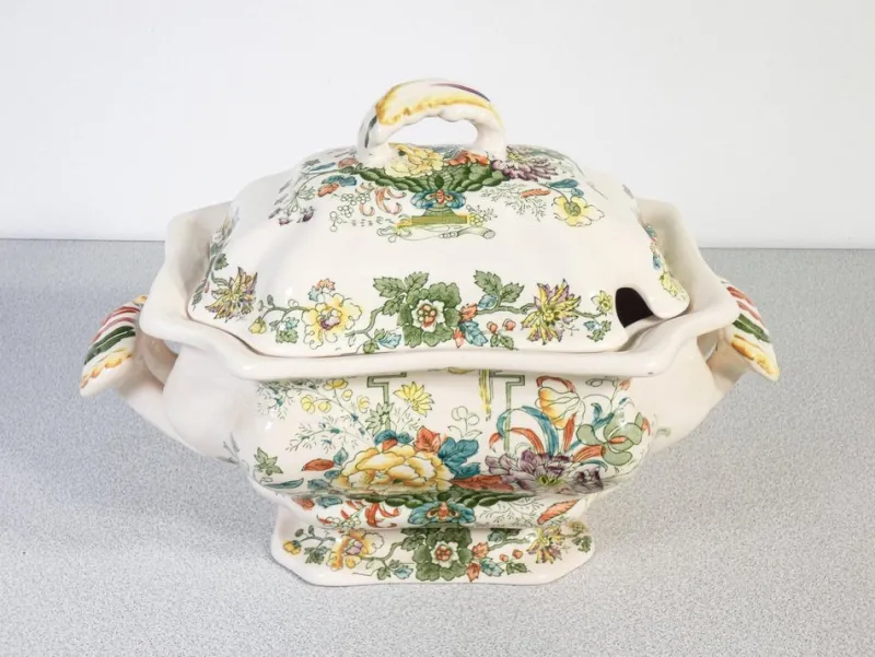 Pamono English Decorated Ceramic Service from Mason's, 1950s, Set of 41> Dinner Plates & Bowls