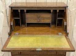 Pamono English Donkey Desk in Oak and Leather Top, 1950s><noscript><img width=