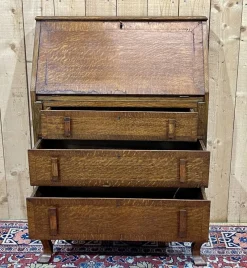 Pamono English Donkey Desk in Oak and Leather Top, 1950s><noscript><img width=